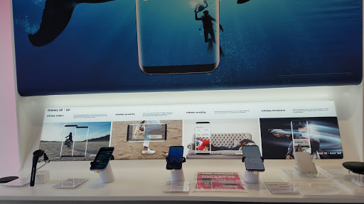 Cell Phone Store «T-Mobile», reviews and photos, 3500 Washtenaw Ave a, Ann Arbor, MI 48104, USA