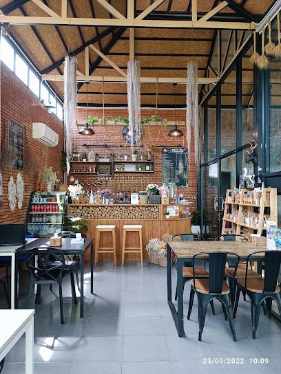 Khunfai Cafe'