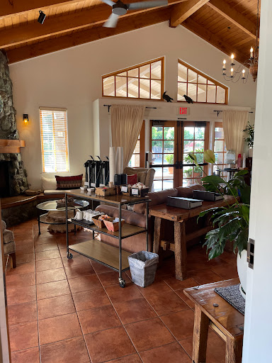 El Pueblo Inn image