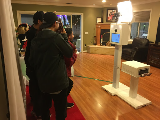Photo Booth Game Truck Capture Entertainment image