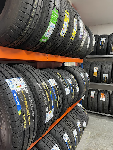 Brentford Tyres - Tire shop