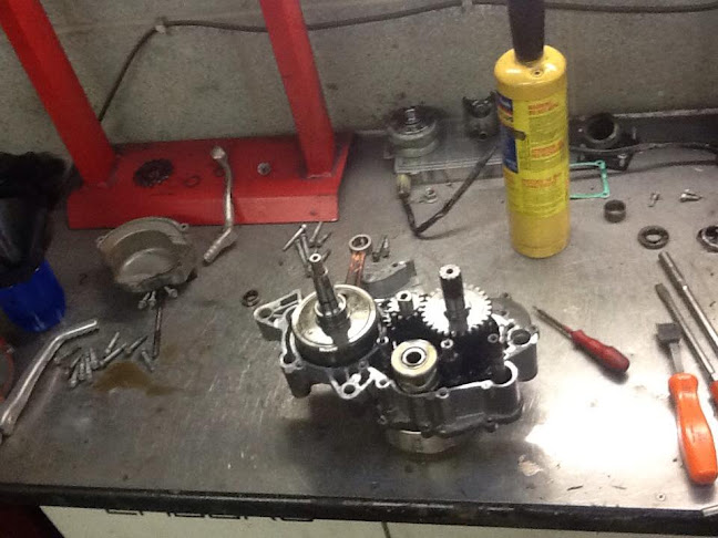 DAMS Racing. Motorcycle Repairs & servicing. MOT & Race preperation. Alloy welding, Spray painting - Wrexham