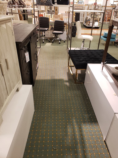 Department Store «Century 21 Department Store», reviews and photos, 1085 Old Country Rd, Westbury, NY 11590, USA