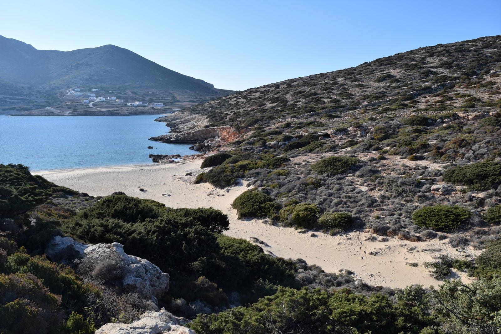 Foto van Trypiti beach met hoog niveau van netheid