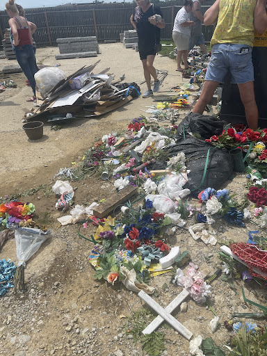 Funeral Home «Floral Hills Memorial Gardens», reviews and photos, 5336 Old Taylor Mill Rd, Taylor Mill, KY 41015, USA