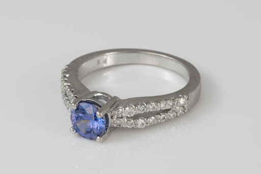 Jewelry Store «Silver City Stamp & Coin Co», reviews and photos, 3205 E Silver Springs Blvd, Ocala, FL 34470, USA