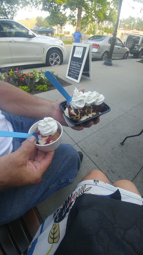 Ice Cream Shop «Glace Artisan Ice Cream», reviews and photos, 4960 Main St, Kansas City, MO 64112, USA