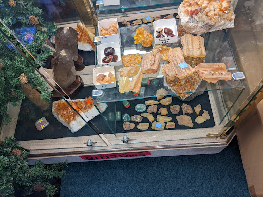 Store «Crystal Heart Books & Beads», reviews and photos, 4675 SW Washington Ave, Beaverton, OR 97005, USA