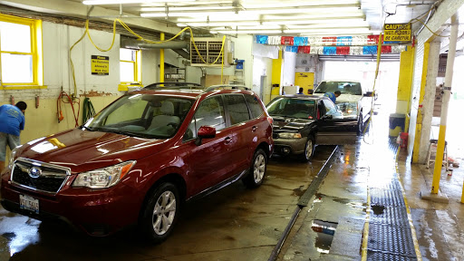 Car Wash «Norwood Park Hand Car Wash», reviews and photos, 6190 N Northwest Hwy, Chicago, IL 60631, USA