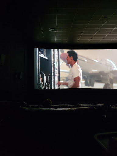 Movie Theater «Silverspot Cinema», reviews and photos, 4441 Lyons Rd, Coconut Creek, FL 33073, USA