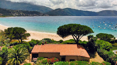 LOCATION VILLA GOLFE DE LAVA à Appietto