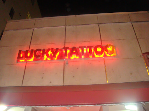 Tattoo Shop «Lucky Tattoo», reviews and photos, 1639 Washington Ave, Miami Beach, FL 33139, USA