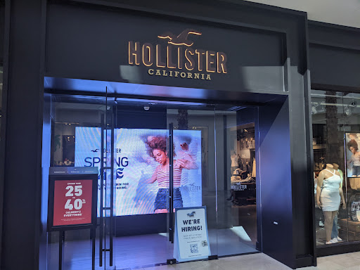 Clothing Store «Hollister Co.», reviews and photos, 4200 Conroy Rd #122, Orlando, FL 32839, USA