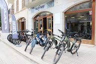 Enjoy Bike Garage (BIKE RENTAL ALCUDIA) en Alcúdia