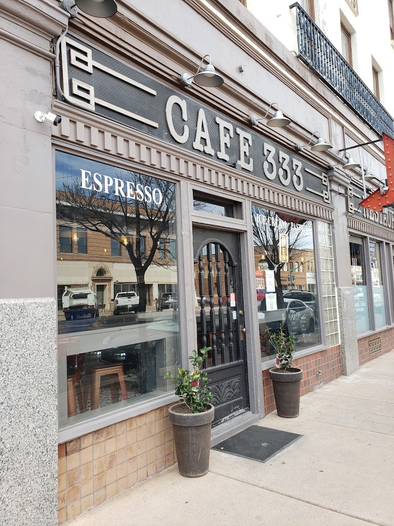 Gadsden's 333 Cafe 85607