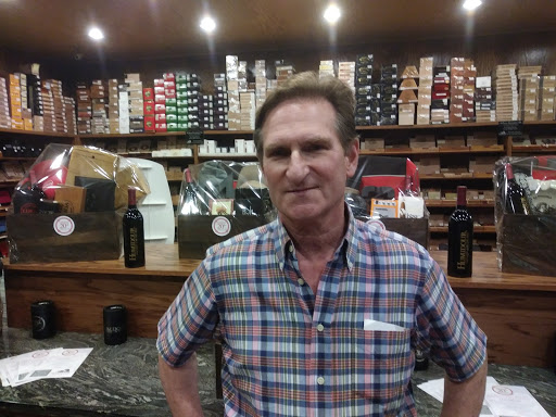 Tobacco Shop «Humidour Cigar Shoppe», reviews and photos, 2 Sherwood Rd, Cockeysville, MD 21030, USA