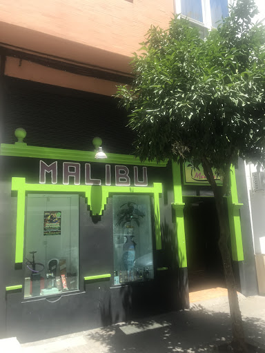 Malibu pub