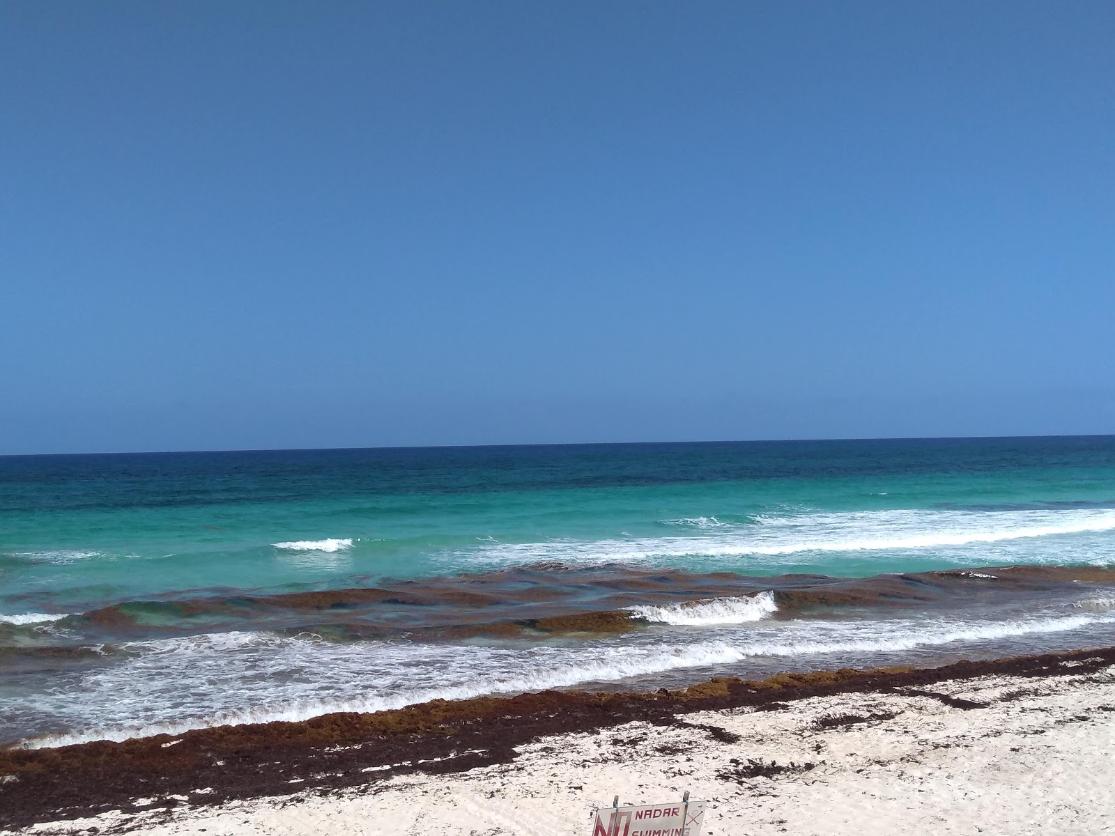 Foto von Bahia La Guera mit türkisfarbenes wasser Oberfläche