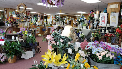 Mary M's Walnut House Flowers and Gifts