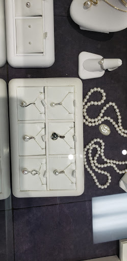 Jewelry Designer «Crown Jewelers», reviews and photos, 8972 SE Sunnyside Rd, Clackamas, OR 97015, USA