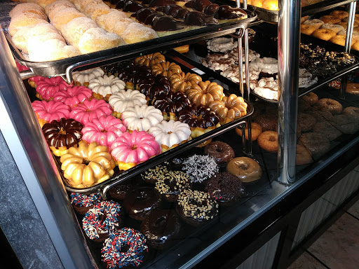 Donut Shop «Yum Yum Donuts», reviews and photos, 2792 Hamner Ave, Norco, CA 91760, USA