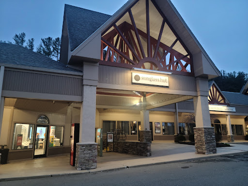 Outlet Store «Tanger Outlet Blowing Rock», reviews and photos, 278 Shoppes on the Parkway Rd, Blowing Rock, NC 28605, USA