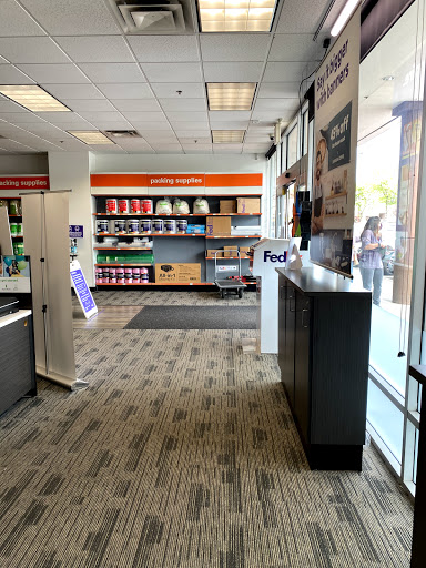 Print Shop «FedEx Office Print & Ship Center», reviews and photos, 2293 NW 185th Ave, Hillsboro, OR 97124, USA