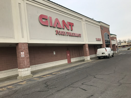 Grocery Store «Giant Food Stores», reviews and photos, 300 E Baltimore Ave, Lansdowne, PA 19050, USA