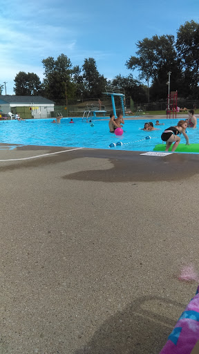 Outdoor swimming pool Dayton