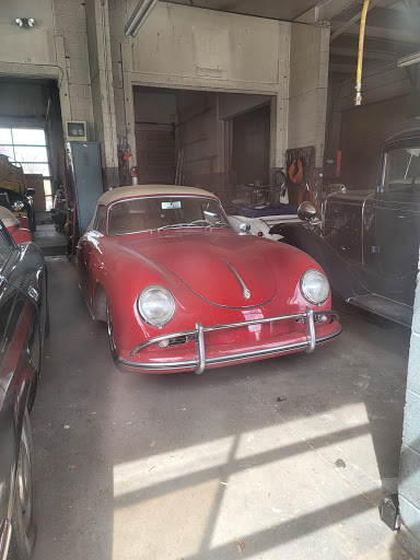 Car Dealer «Lakeside Auto Brokers», reviews and photos, 1331 S Tejon St, Colorado Springs, CO 80905, USA