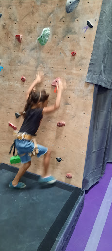 Rock Climbing Gym «Ape Index Rock Climbing Gym», reviews and photos, 9700 N 91st Ave, Peoria, AZ 85345, USA