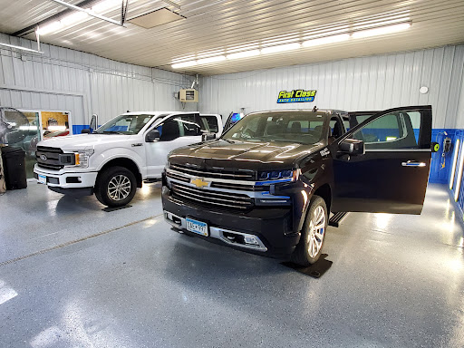 First Class Auto Detailing and Window tint and  Ceramic coating en Ham Lake