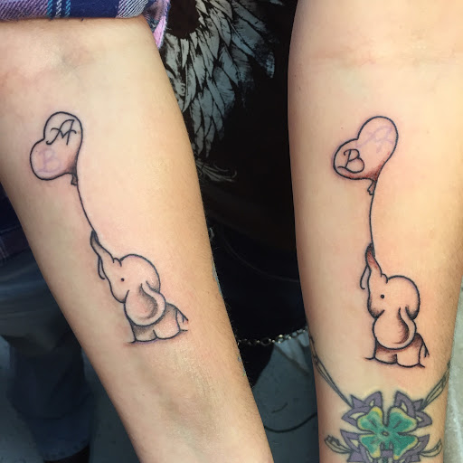 Tattoo Shop «Blue Fin Tattoos», reviews and photos, 2180 Perry Lane Rd, Brunswick, GA 31525, USA