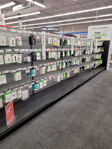 Office Supply Store «Staples», reviews and photos, 93 E Street Rd, Feasterville-Trevose, PA 19053, USA