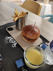 Plats et boissons du Restaurant Khaan Burger & Poke à Bègles - n°14