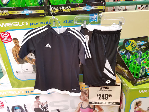 Sporting Goods Store «Big 5 Sporting Goods», reviews and photos, 3121 Wilshire Blvd, Santa Monica, CA 90403, USA