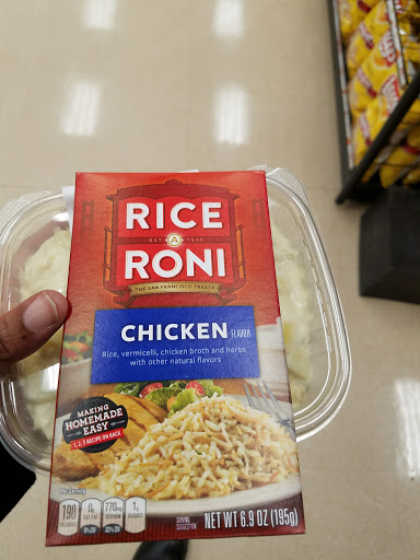 Grocery Store «Schnucks», reviews and photos, 1750 Bradford Ln, Normal, IL 61761, USA