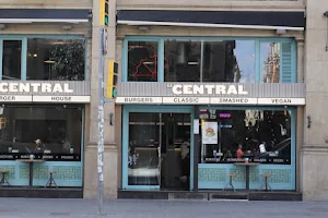 La Central Burgers image