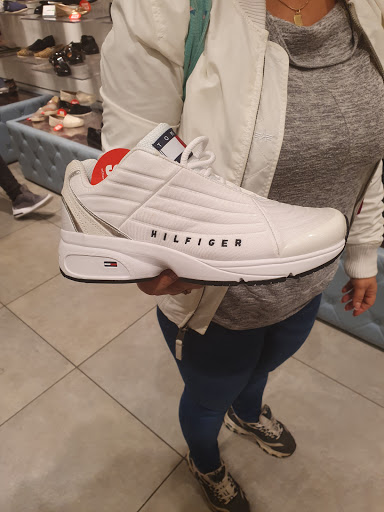 Stores to buy skechers sneakers Cardiff