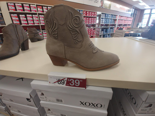 Shoe Store «Famous Footwear», reviews and photos, 177 E 12300 S, Draper, UT 84020, USA
