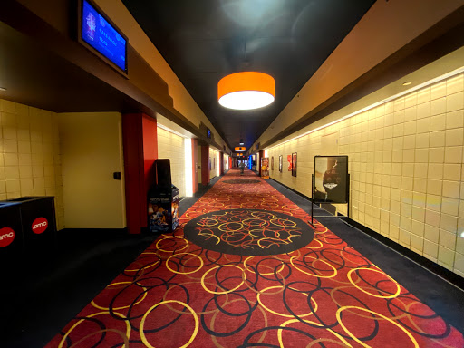 Movie Theater «AMC Loews Crestwood 18», reviews and photos, 13221 Rivercrest Dr, Crestwood, IL 60445, USA