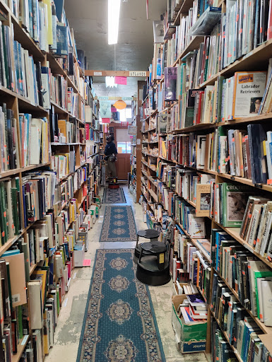 Book Store «Bargain Books», reviews and photos, 14426 Friar St, Van Nuys, CA 91401, USA