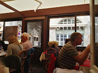 Atmosphère du Restaurant de fruits de mer L'Ancrage à Saint-Malo - n°13