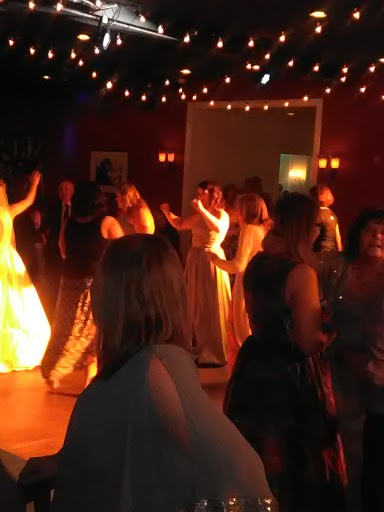 Live Music Venue «Vosh», reviews and photos, 1414 Riverside Dr, Lakewood, OH 44107, USA