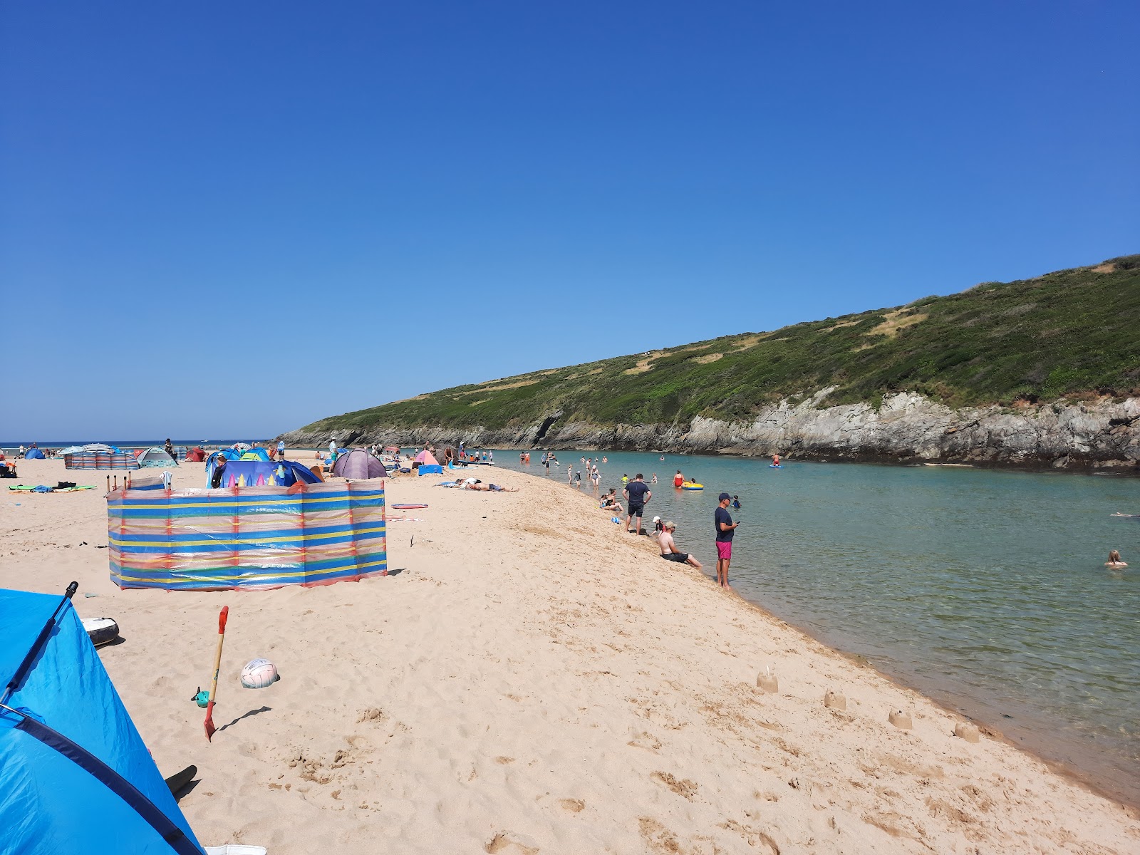 Photo of Crantock Beach with turquoise pure water surface