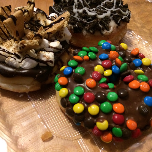 Donut Shop «SK Donuts & Croissant», reviews and photos, 5850 W 3rd St, Los Angeles, CA 90036, USA