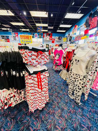 Gift Shop «Jungle Falls Gift Shop», reviews and photos, 5265 W Irlo Bronson Memorial Hwy, Kissimmee, FL 34746, USA