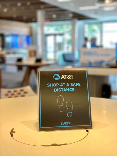 Cell Phone Store «AT&T», reviews and photos, 5252 Lakewood Blvd, Lakewood, CA 90712, USA