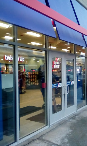 Car Wash «Delta Sonic Car Wash», reviews and photos, 1264 Main St, Buffalo, NY 14209, USA