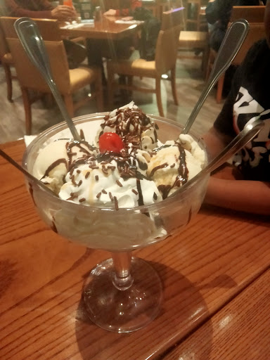 American Restaurant «Hard Rock Cafe», reviews and photos, 126 Beale St, Memphis, TN 38103, USA